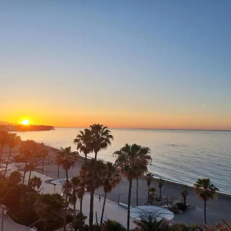 Sunnypalms - Beachfront Penthouse With Stunning Sea View Apartment Estepona