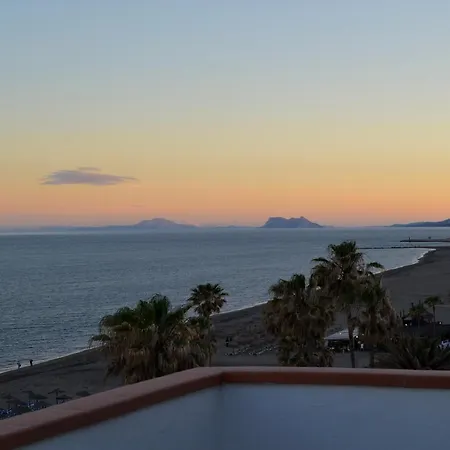 Sunnypalms - Beachfront Penthouse With Stunning Sea View Apartment *