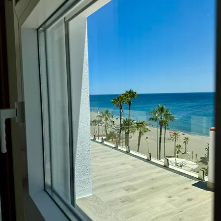Sunnypalms - Beachfront Penthouse With Stunning Sea View Apartment *